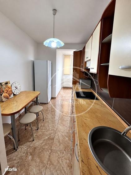 Apartament cu 3 camere decomandat în Nufărul