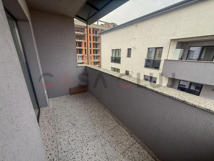 Apartament cu 3 camere semidecomandat, mobilat în Florești