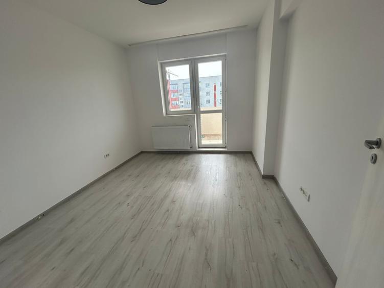 Apartament cu 2 camere decomandat în Berceni