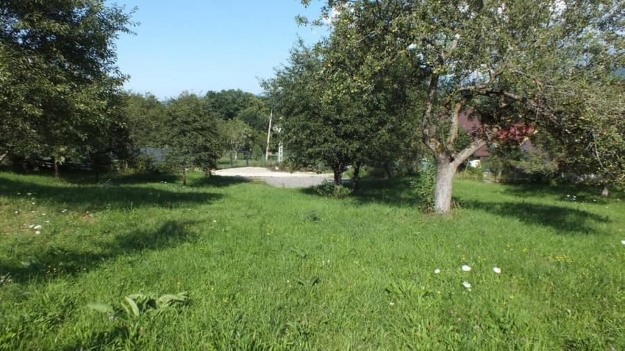 Teren de 1364 mp, în Bran