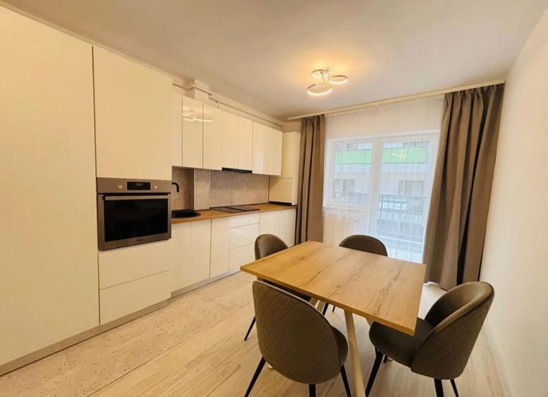 Apartament cu 2 camere semidecomandat în Florești