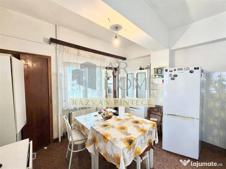Apartament cu 3 camere decomandat în Ultracentral