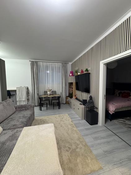 Apartament cu 2 camere decomandat în Carol Davila
