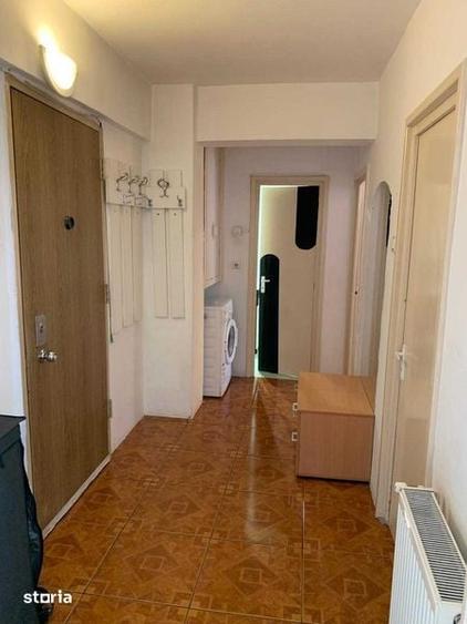 Inchiriez apartament 2 camere decomandat, Bd. 21 Decembrie - 6