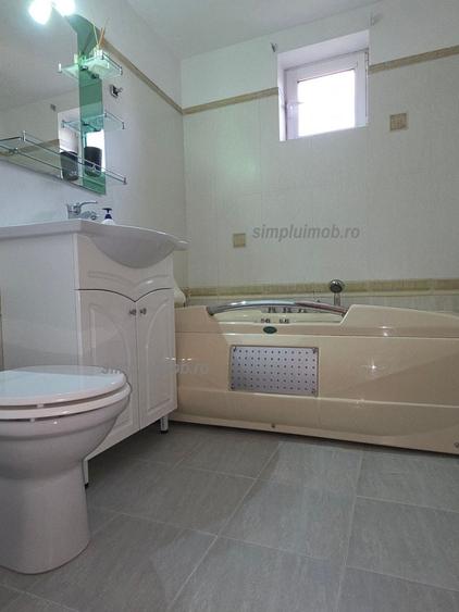 Apartament cu 3 camere semidecomandat, mobilat în Olteniței