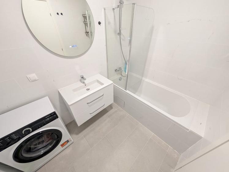 Apartament cu 2 camere decomandat, mobilat în Băneasa