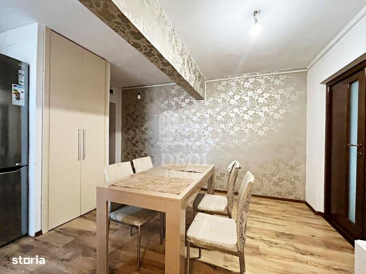 Apartament cu 3 camere decomandat în Decebal