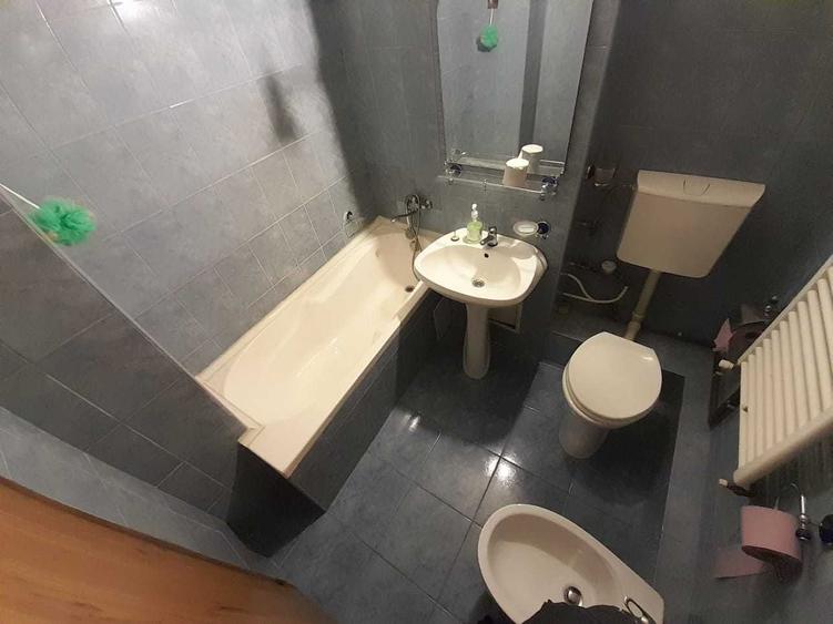 Apartament cu 2 camere decomandat în Trivale