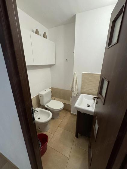 Apartament cu 3 camere decomandat în Plopilor