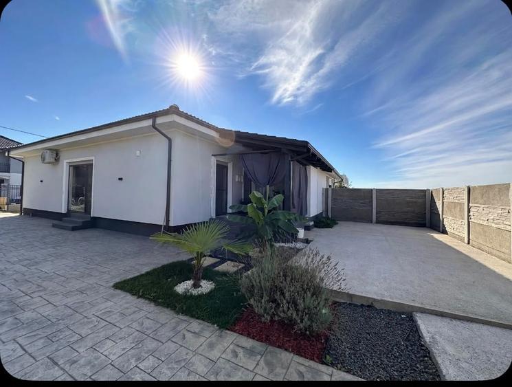 Duplex cu 3 camere cu Canalizare în Moșnița Nouă