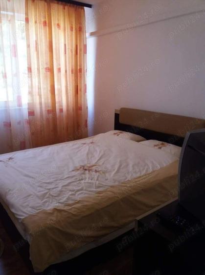 Apartament cu 4 camere semidecomandat în Orșova