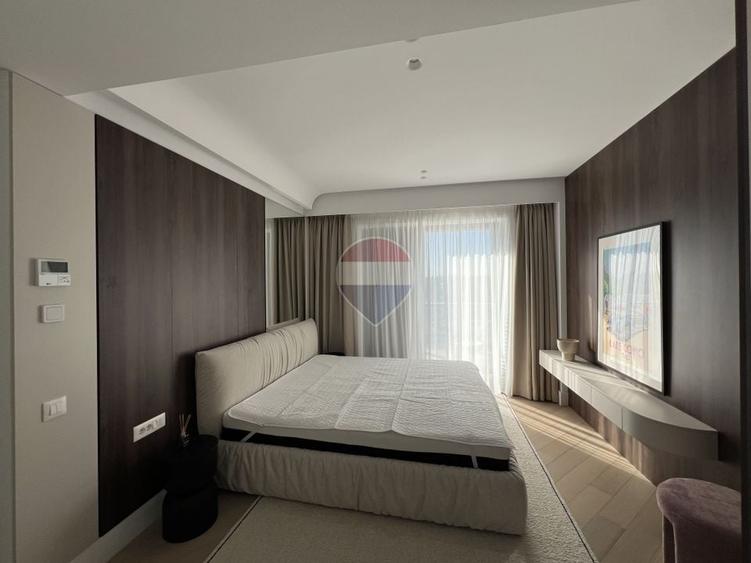 Apartament cu 3 camere decomandat, mobilat în Iancu Nicolae