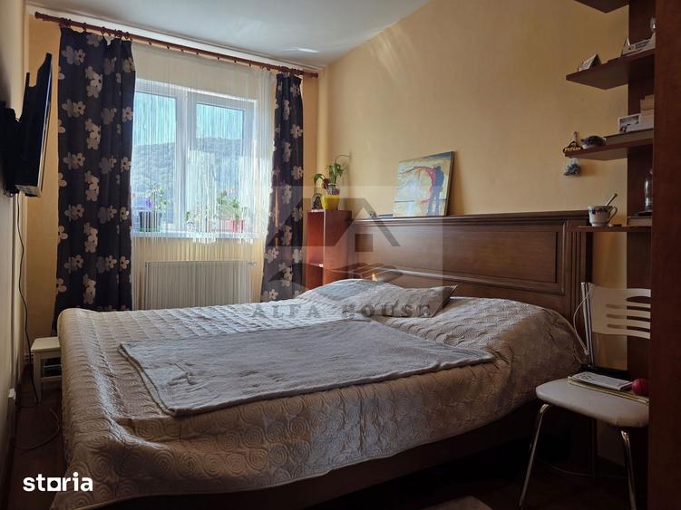 Apartament cu 3 camere decomandat în Dârste