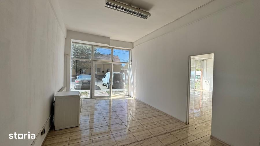 Spațiu comercial, de 161 mp, în Iosia