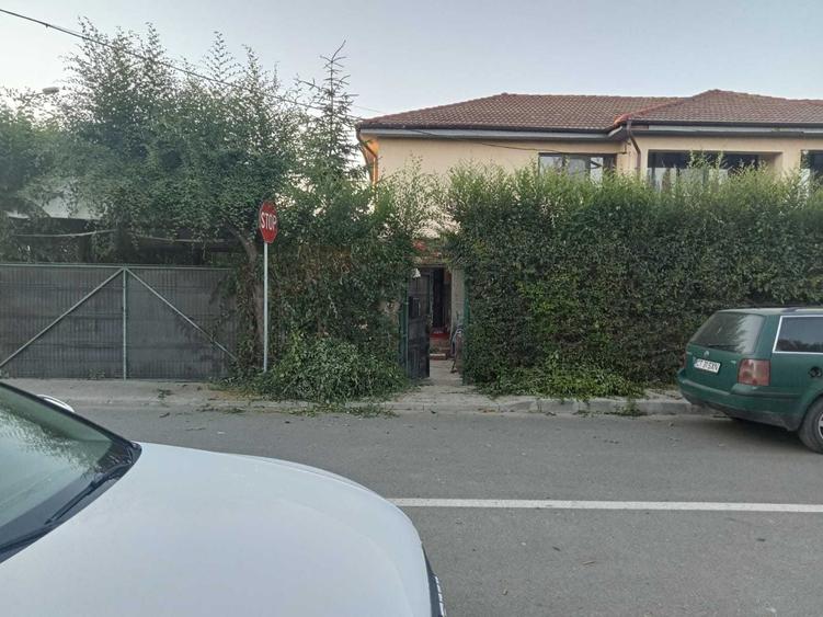 Casă cu 4 camere în Central