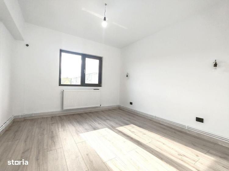 Apartament cu 3 camere semidecomandat în Găvana