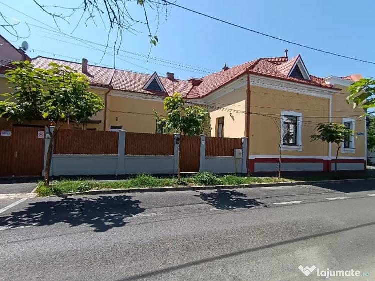 Casă cu 3 camere în Central