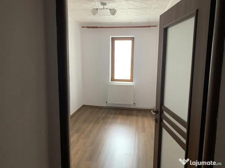 Apartament cu 3 camere de vanzare in Curtea de Arge? central - 4