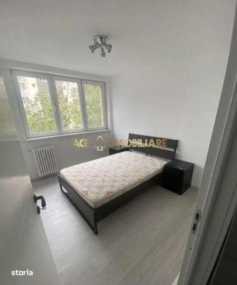 Apartament cu 4 camere în Drumul Taberei