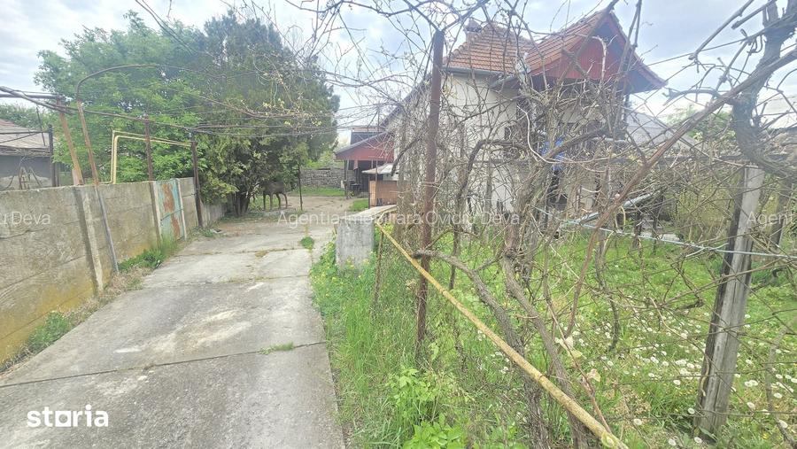 Vand casa in Deva, P+E + Garaj dublu separat cu intrare directa