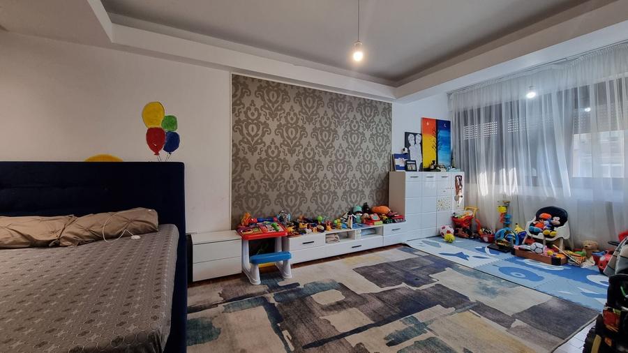 Apartament cu 2 camere decomandat în Cișmigiu