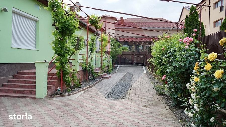 Casă cu 3 camere cu Teren 100 Mp în Central