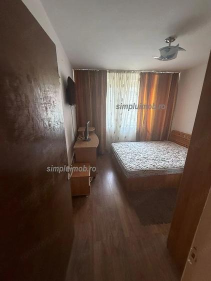 Apartament cu 3 camere decomandat în Crângași
