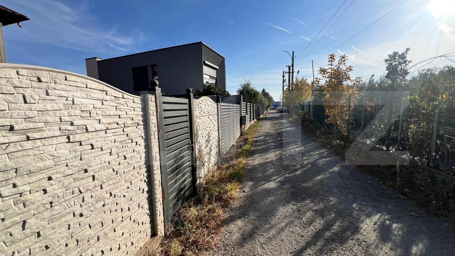 Casă individuală cu 6 camere cu Teren 1200 Mp în Pielești