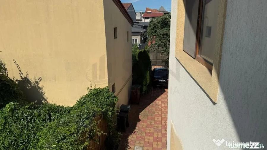 Casă cu 5 camere cu Teren 200 Mp în Dămăroaia