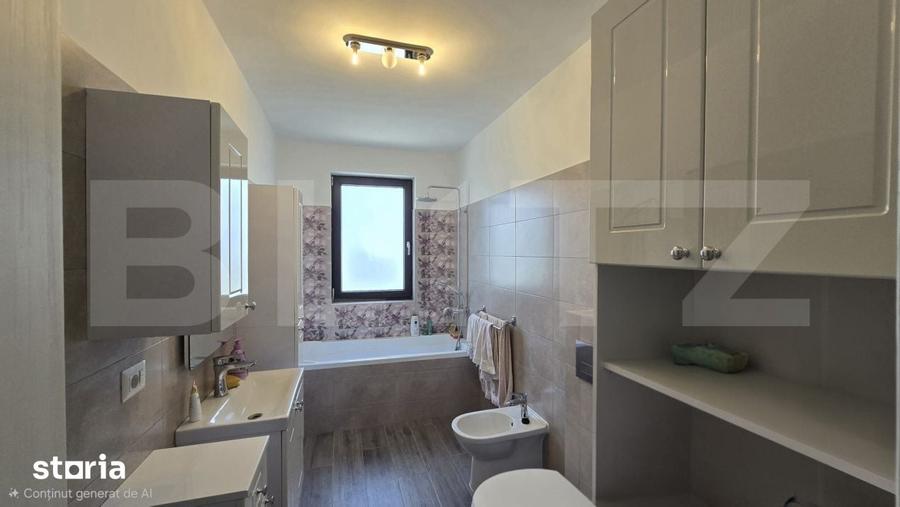 Apartament cu 3 camere în Micro 16