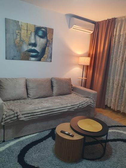 Apartament cu 2 camere decomandat în Berceni