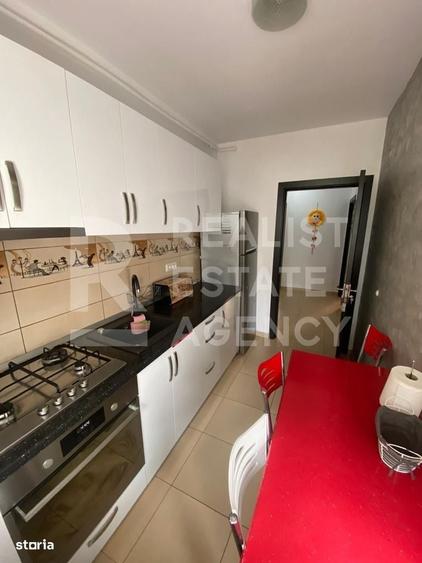 Apartament cu 3 camere în Roșu