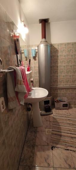 Casă individuală cu 5 camere cu Teren 2400 Mp în Furtunești