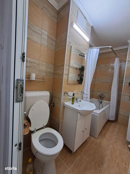 Vand garsoniera Mioveni parter, Maxi-Taxi ,pretabil spatiu - 1