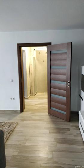 Apartament cu 2 camere semidecomandat, mobilat în Central