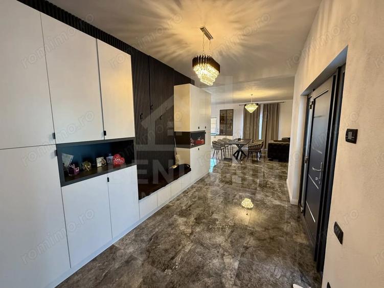 Casă cu Teren 635 Mp în Est