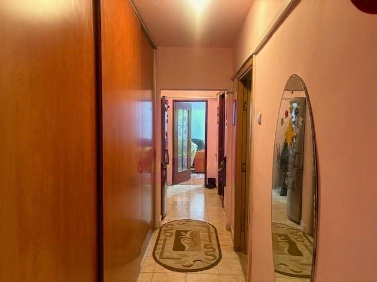 Apartament cu 3 camere decomandat în Pantelimon