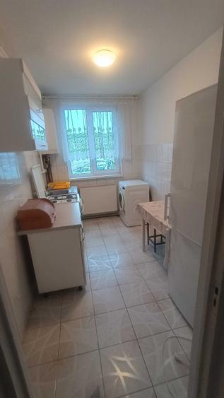 Proprietar, ofer spre inchiriere apartament doua camere in Brasov, zona Astra - 2