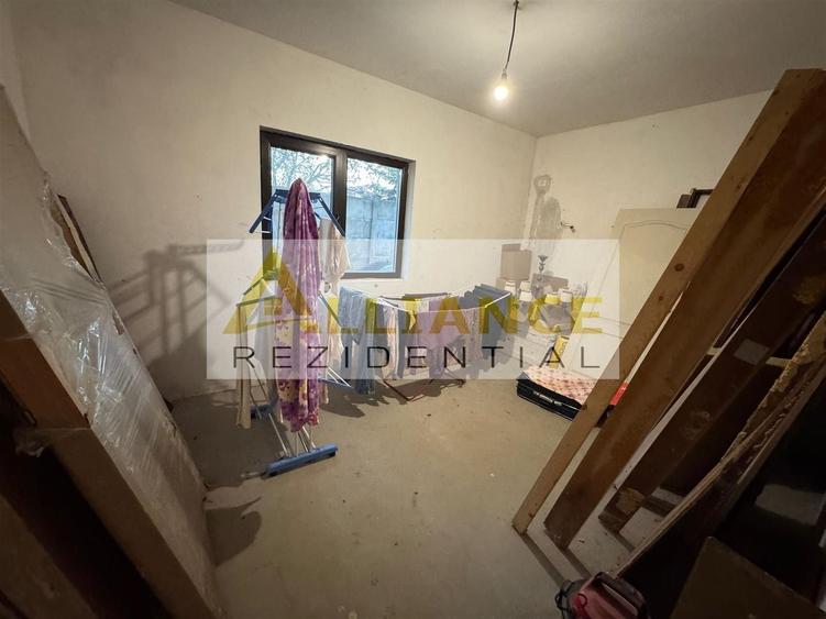 Casă individuală cu 7 camere cu Canalizare în Jilava