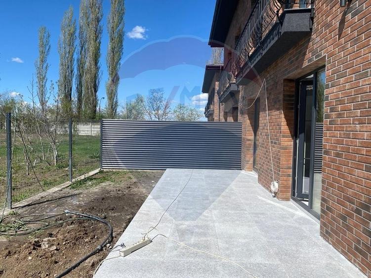 Duplex cu 4 camere cu Teren 134 Mp în Central