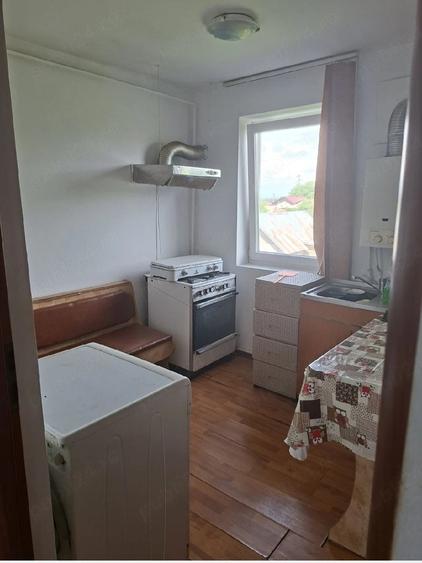 Apartament cu 2 camere decomandat în Călinești