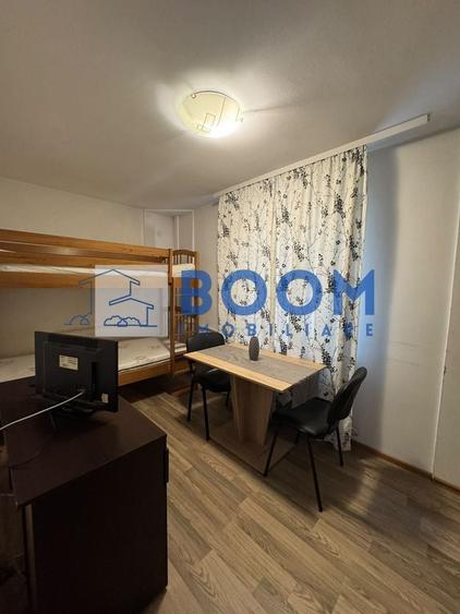 Apartament cu 2 camere decomandat în Petrișor