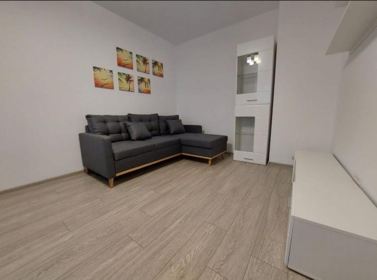 Apartament cu 2 camere decomandat în 1 Decembrie 1918