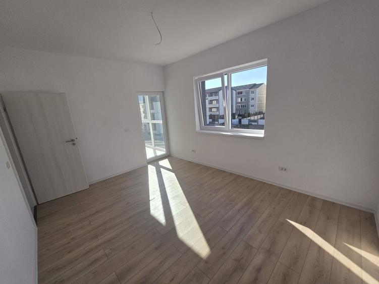 Apartament cu 2 camere decomandat în Giroc