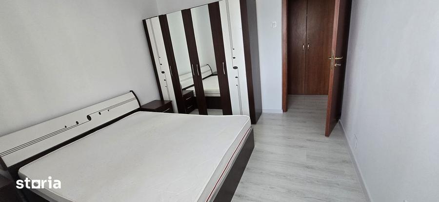 Apartament cu 2 camere decomandat în Titan
