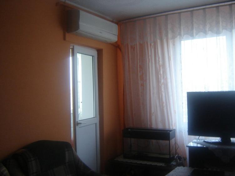 Apartament cu 3 camere decomandat, mobilat în Lujerului