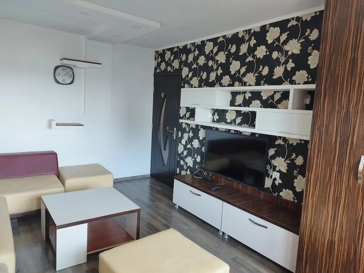 Apartament cu 2 camere decomandat în Bd. Independenței