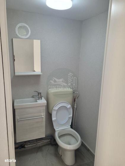Spațiu comercial, de 22 mp, în Central