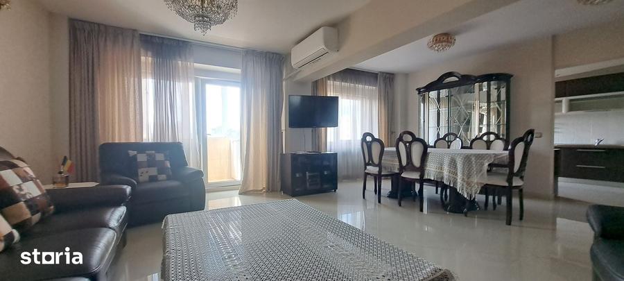 Apartament cu 3 camere decomandat în Tei