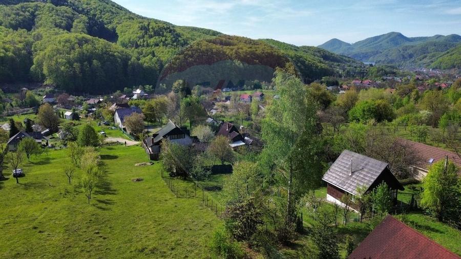 Teren Construcții intravilan de 2694 mp, în Firiza